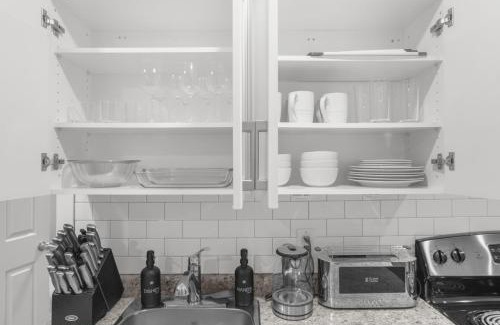 Pickering Apartment | Modern 2-Bed, 2-Bath BSMT suite with Pvt Entrance Free Parking and Wi Fi