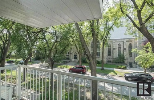 Winnipeg Condo | Modern 2 bed/2 bath Condo in Great locationn