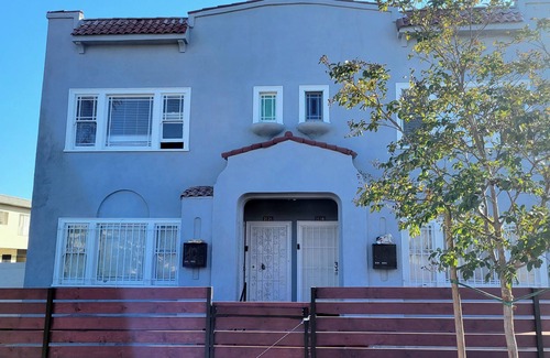 Park Mesa Heights Apartment | Modern 2 bed 2 bath Paradise - Mins from LAX & SOFI