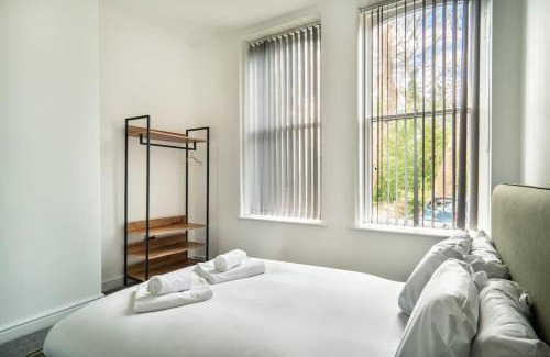 Crosby Apartment | Modern 2 Bed Apartment in Waterloo Liverpool