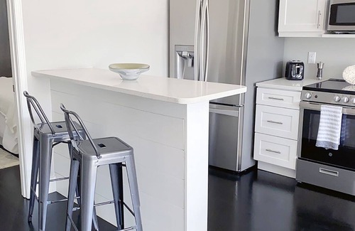 Seagrove Beach Apartment | Modern 2 Bedroom Apartment on 30A with Balcony. Close to Beach and Seaside!