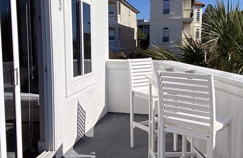 Seagrove Beach Apartment | Modern 2 Bedroom Apartment on 30A with Balcony. Close to Beach and Seaside!