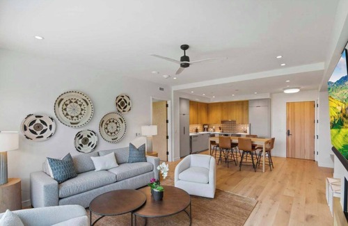 Snowmass Village Condo | Modern 2 Bedroom Ski In/Out Condo 04