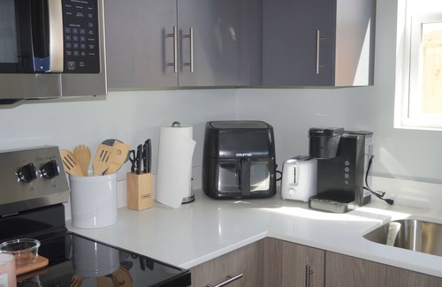 Weslaco Apartment | Modern 2-Bedroom, 2-Bathroom Apartment - Brand New in the Heart of Weslaco