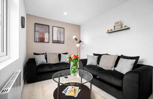 Edgbaston Apartment | Modern 2 Bedroom Apartment - Near City Centre - WiFi - Smart TV 3MR