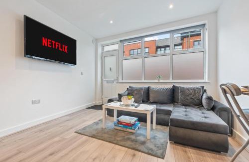 Mapperley Apartment | Modern 2 Bedroom Apartment in City Centre Free Parking with Fast WiFi Near Arena