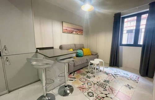Feria Apartment | Modern 2-bedroom apartment with A/C, Wi-Fi, and equipped kitchen - Seville