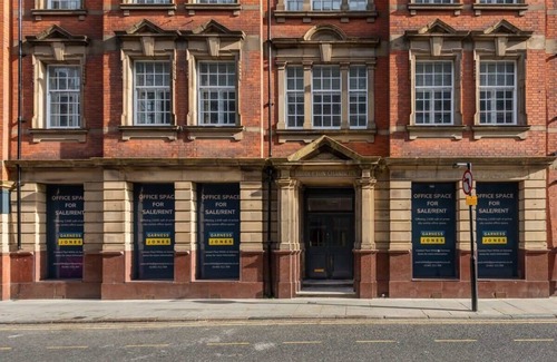 Hull Old Town Apartment | Modern 2 Bedroom Apartment in Central Hull