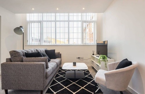 Hull Old Town Apartment | Modern 2 Bedroom Apartment in Central Hull