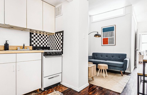 Hell's Kitchen Apartment | Modern 2-Bedroom Apt in the Heart of Midtown