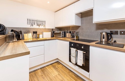 Montrose Apartment | Modern 2 bedroom Flat in the centre of Montrose
