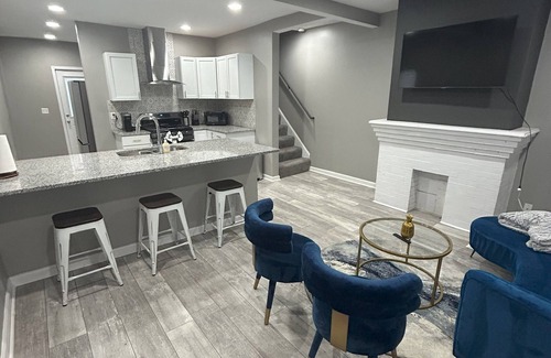 Near East Columbus House | Modern 2-bedroom house in Columbus with modern amenities, and private backyard.