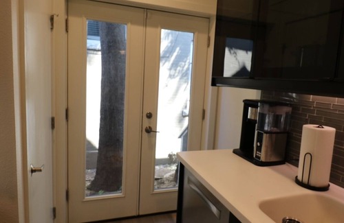 City Park West House | Modern 2-bedroom in West City Park Neighborhood