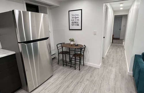 East Flatbush Apartment | Modern 2 BR Apt Perfect For Traveling Professionals