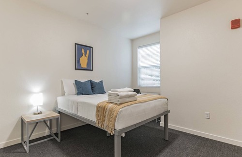 Chico Apartment | Modern 2 BR Upgraded Amenities Near CSU+ Pool