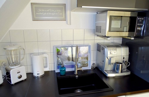 Meersburg Apartment | Modern 2 room apartment with balcony and lake and mountain view as well as internet/WiFi