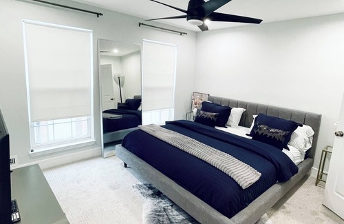 Southfield House | Modern 2bd 2.5bth townhome with comfy beds, chef kitchen & close to everywhere