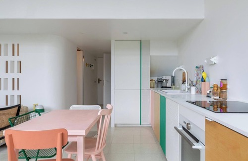Combat Apartment | Modern 2BD Apartment with Balcony, Buttes Chaumont