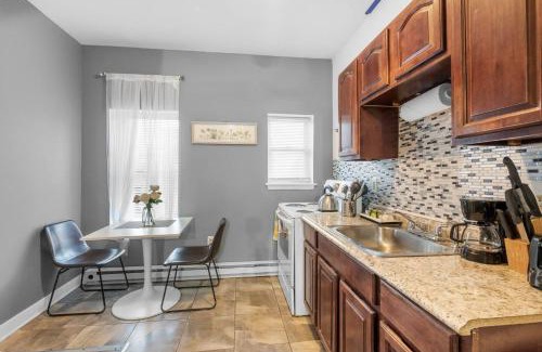 Norris Square Apartment | Modern 2br 10 Mins To Metro