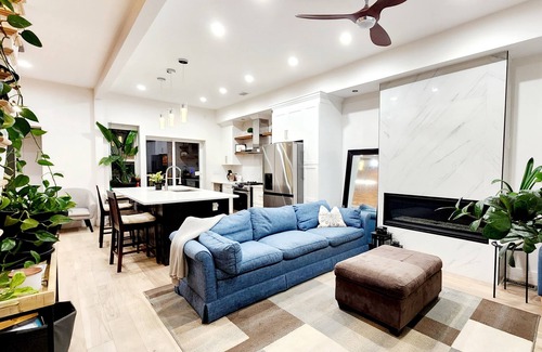 Newark House | Modern 2BR/2BA 25Mins to NYC Near Airport/Universities