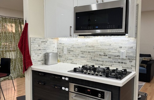 Santa Clara Condo | Modern 2BR/2BA in Santa Clara. Fully remodeled! Near Apple HQ and Kaiser.