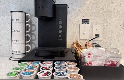 Mission Apartment | Modern 2BR-2BATH Family Home Near Major Attractions, Fast Wi-Fi, Dining & Parks