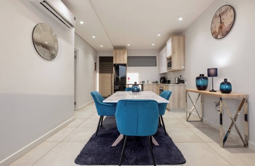 Umhlali Apartment | Modern 2BR Apartment with Pool and Gas Braai