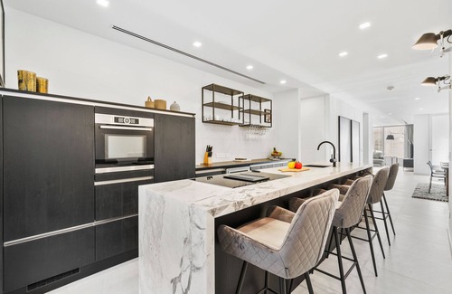 Bubali House | Modern 2BR Bubali Condo — Fully Equipped, Full AC, Minutes Away From Eagle Beach