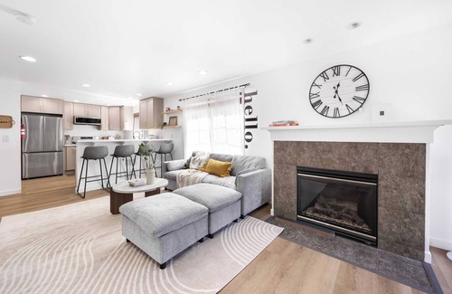 Lake City House | Modern 2BR Gem , Near UW & Lake Trails & Garage