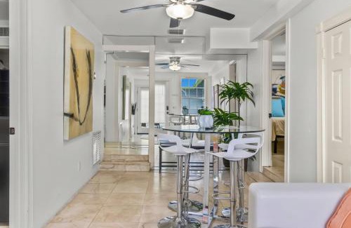 Grandview Heights House | Modern 2BR Oasis Heated Pool Near Downtown