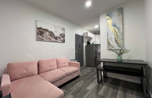 Garment District Apartment | Modern 2BR Steps from Times Sqaure
