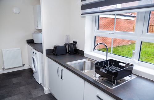 Newcastle-upon-Tyne House | Modern 3-Bedroom Home