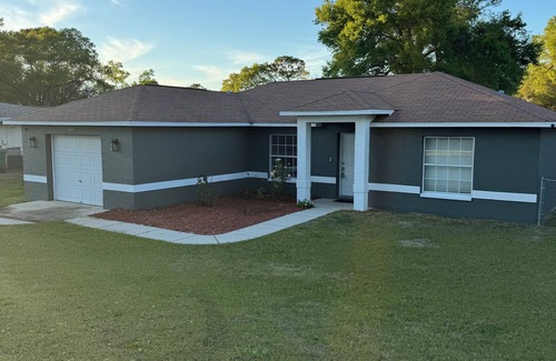 Inverness Highlands South House | Modern 3 bed 2 bath, Fenced Yard, Dogs Allowed