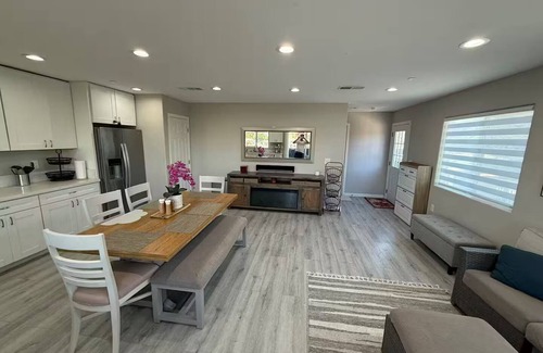 Linda Vista House | Modern 3-bed Hub resort/ping pong & pool table. Game room