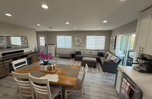 Linda Vista House | Modern 3-bed Hub resort/ping pong & pool table. Game room