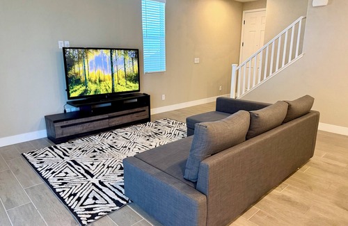 North Las Vegas House | Modern 3 Bedroom 2.5 Bath Home in Welcoming North Las Vegas