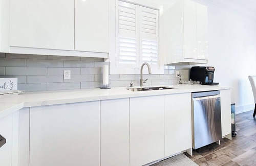 Niagara Falls House | Modern 3 Bedroom House in Niagara Falls