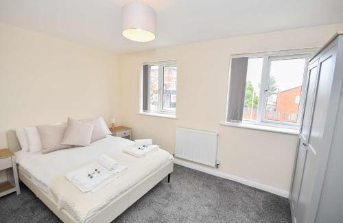 Kirkdale House | Modern 3 Bedroom House in Kirkdale Liverpool