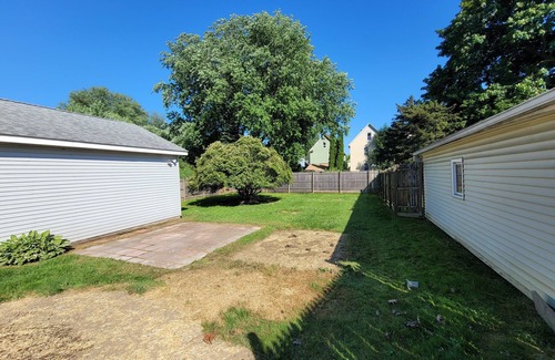 Buffalo House | Modern 3 Bedroom in the city of good neighbors