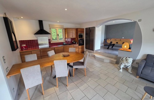 Vitrac Villa | Modern 3 bedroom villa ideal location 1 minute from Sarlat-la-Canéda