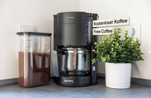 Gohlis-Mitte Apartment | Modern 3-Room Apartment with Balcony | Kitchen, WiFi, Bathroom
