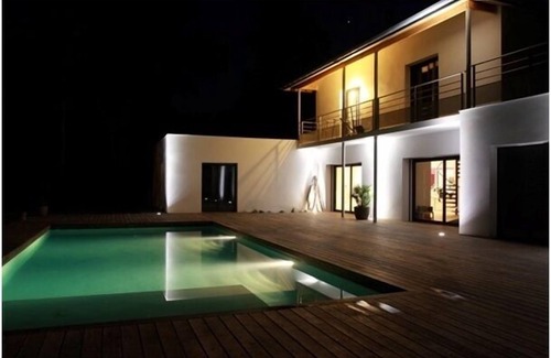 Azur Villa | Modern 350m² luxury villa, close to beaches, lake and golf courses
