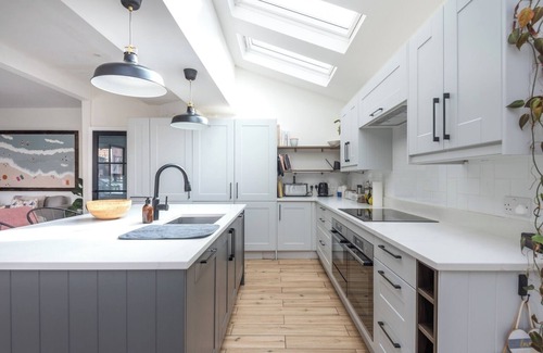 Shooters Hill House | Modern 3B Home with Garden in Eltham, London