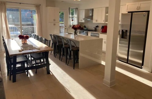 Kingman Park House | Modern 3BD 2.5 BTH in a Quiet Classic Neighborhood