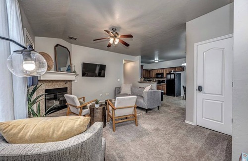 Oklahoma City Apartment | Modern 3BR/2BA Near Tinker AFB & OKC!