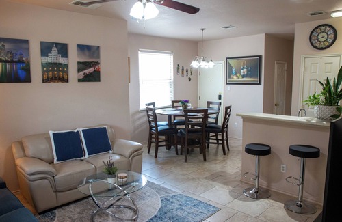 Pflugerville House | Modern 3BR by Park, Sleeps 8, 1Gig Wi-Fi, Garage Parking
