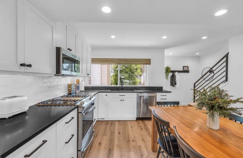 Park Meadows House | Modern 3BR in Serene Area/Near Ski Slopes & Town!