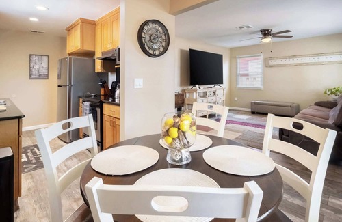 Santa Clara House | Modern 3BR in Silicon Valley - BBQ & Netflix