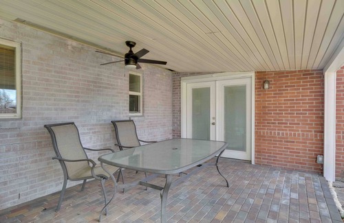 Jewell Heights - Hoffman Heights House | Modern 3BR Retreat Close to Anschutz & Denver Airport