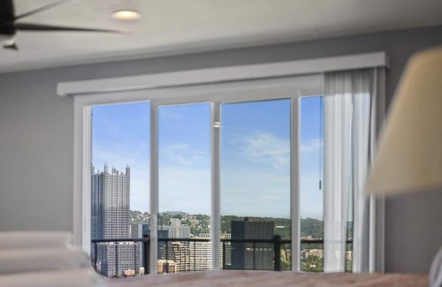 Mount Washington House | Modern 3BR with Breathtaking Skyline Views